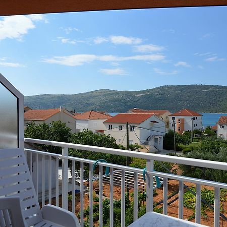 Apartmani Ramljak Marina Esterno foto