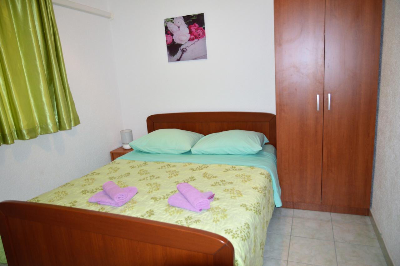 Apartmani Ramljak Marina Esterno foto