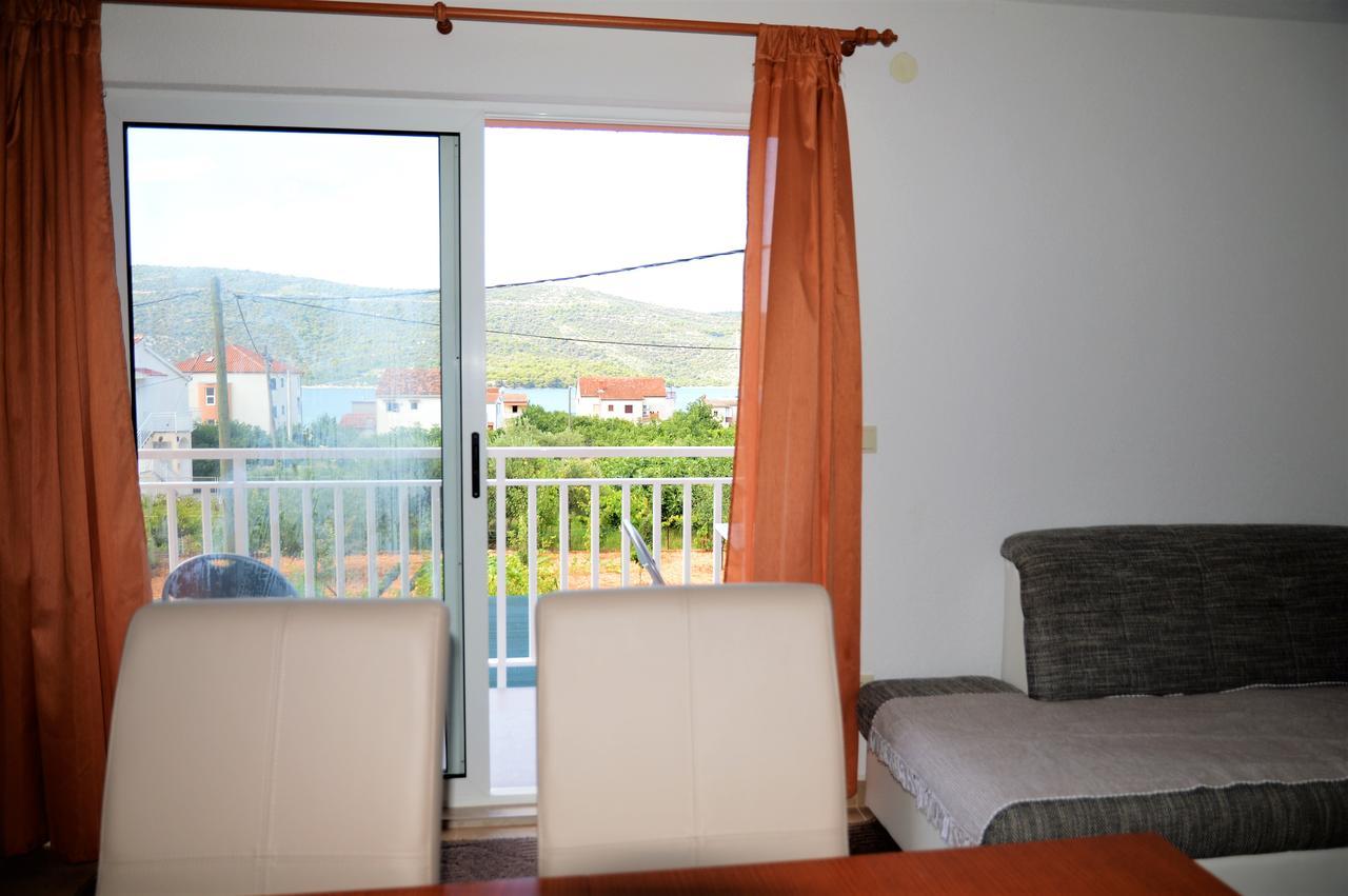 Apartmani Ramljak Marina Esterno foto